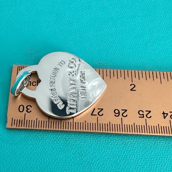 Tiffany & Co New Extra Large XL RTT Heart Charm Pendant SS  blue enamel link - Picture 10 of 13